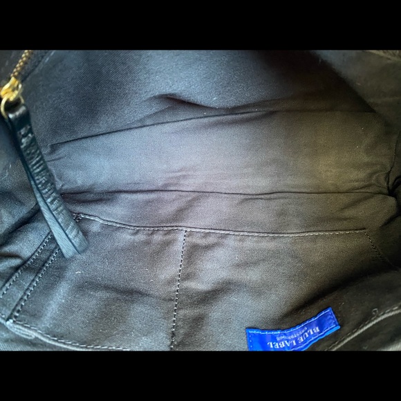 AUTHENTIC VINTAGE BLUE LABEL CRESTBRIDGE CROSSBODY SLING BAG - Picture 8 of 16